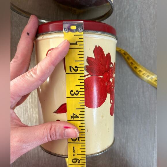 Vtg Retro MCM Nesting Metal Canisters Fruit Grapes Flower biege yellow Set Of 3 - Picture 2 of 11